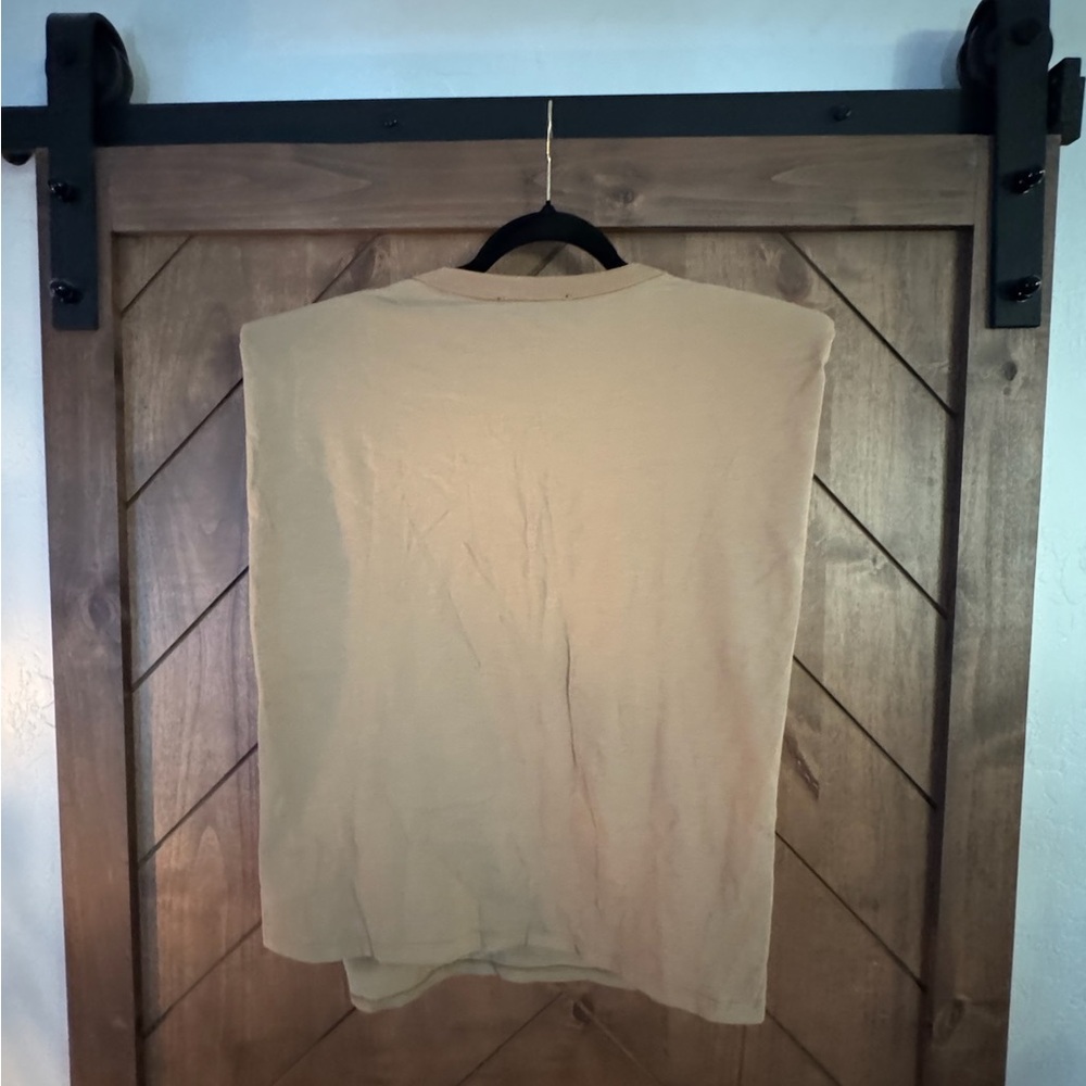 🆕 Endless Rose Tan Sleeveless Top with Shoulder Pads - Large - Picture 4 of 5